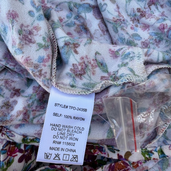 Sundays Floral V-Neck Ruffle Dress - Picture 7 of 7